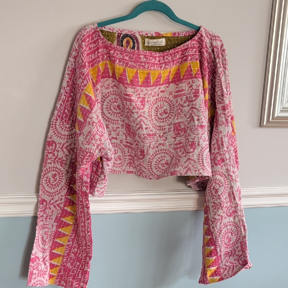 Free Size. Abundance Crop Kantha Bae